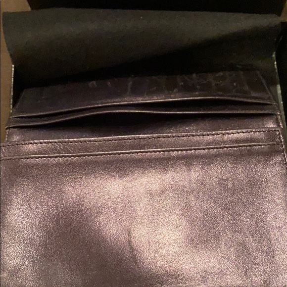 Chanel Wallet - Picture 4 of 10